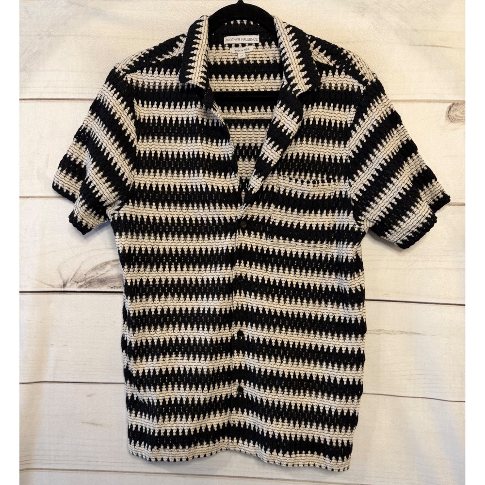 ANOTHER INFLUENCE Black White Zig Zag Knit Button Up Shirt Top Women's‎ Medium